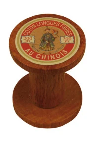 Bobine Bois à L'ancienne Fil Au Chinois Rouge