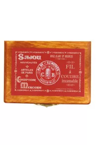 Boîte Bois Miniature Fil à Coudre Rouge