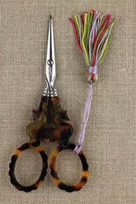 Ciseaux Broderie écaille S Nécessaire Coquecigrues 4 Ciseaux Broderie écaille S Nécessaire Coquecigrues – Image 2